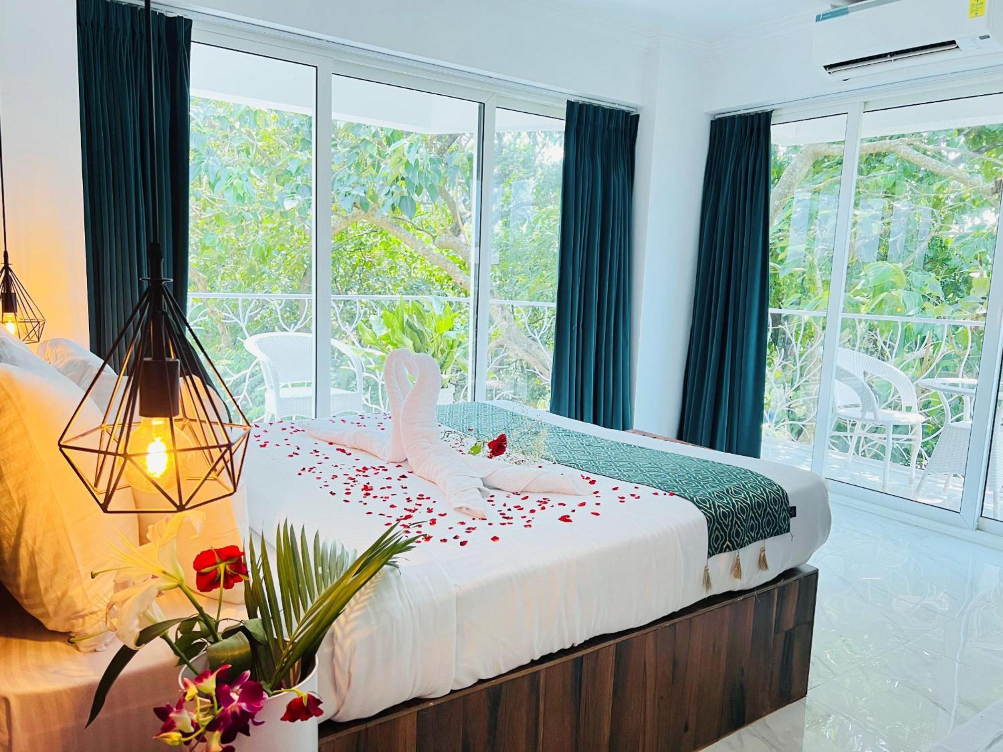 The Mayfield Resort, Vagator Anjuna Extérieur photo