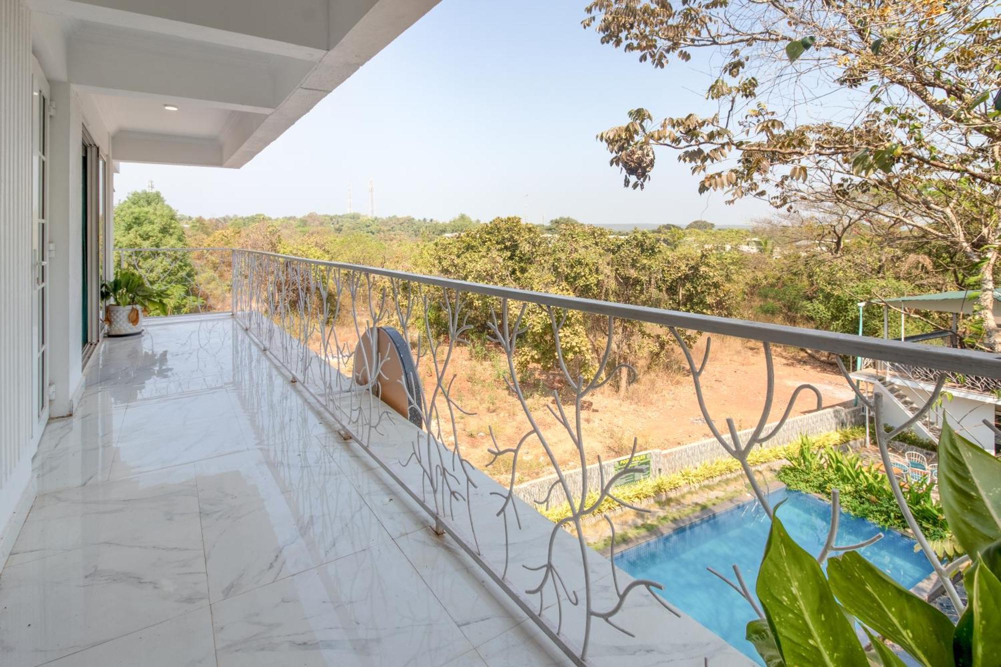 The Mayfield Resort, Vagator Anjuna Extérieur photo